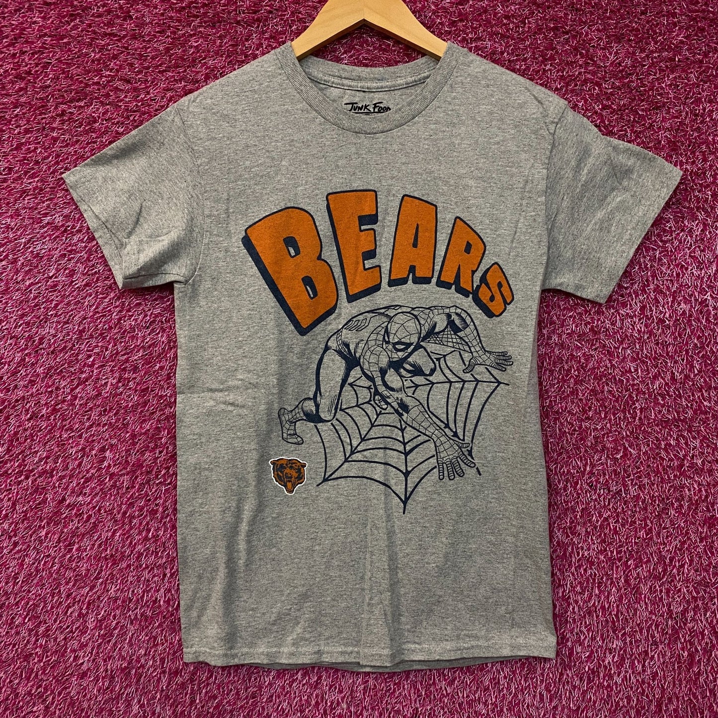 Junk Food Clothing x Marvel x NFL Chicago Bears Spider-Man Graphic T-Shirt XS