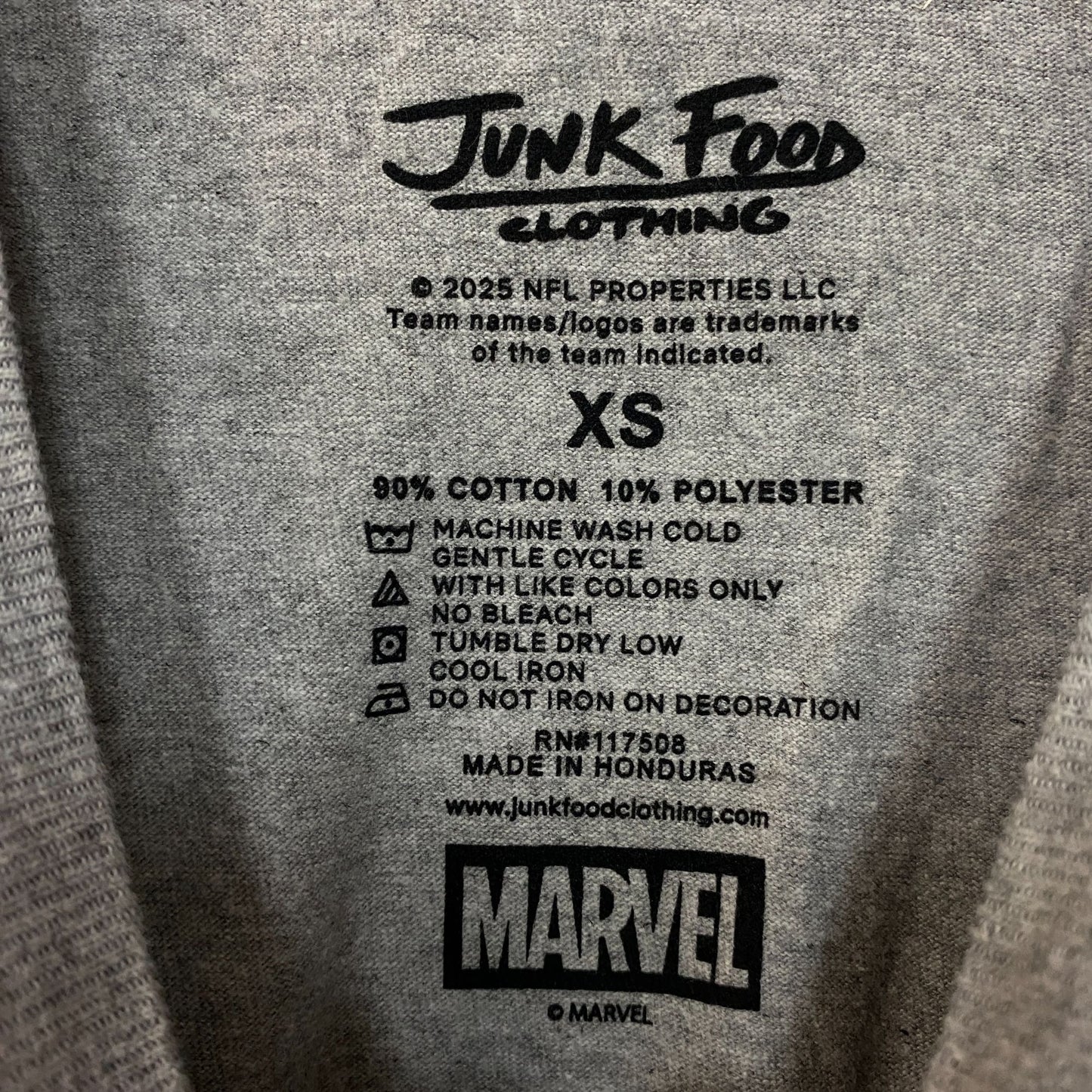 Junk Food Clothing x Marvel x NFL Chicago Bears Spider-Man Graphic T-Shirt XS