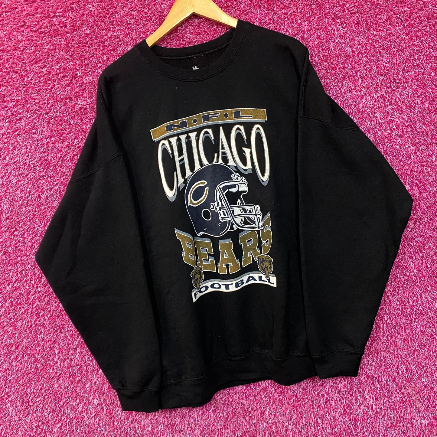 Junk Food Clothing NFL Chicago Bears Helmet Flea Market Crew sweatshirt XXL