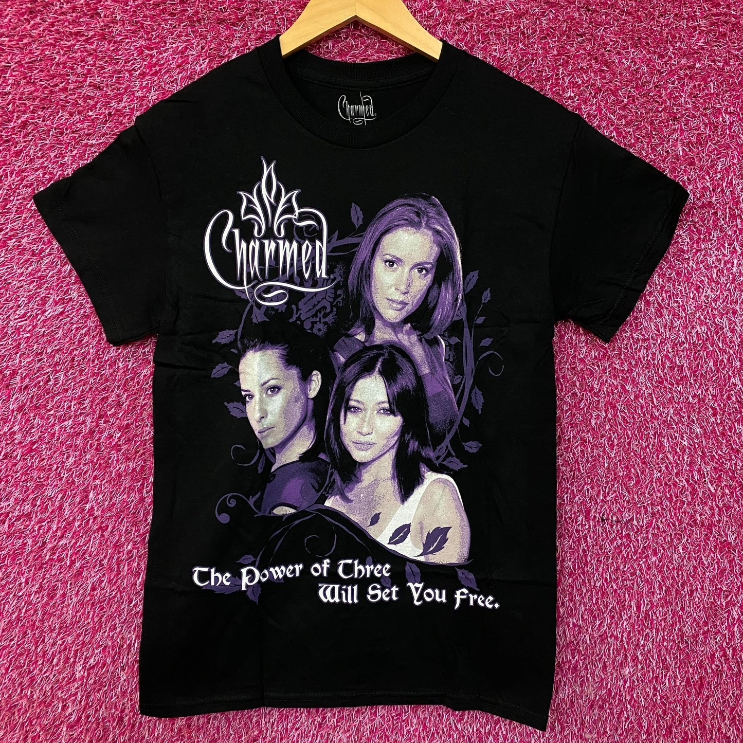 Charmed Halliwell Sisters Graphic Design T-Shirt Small