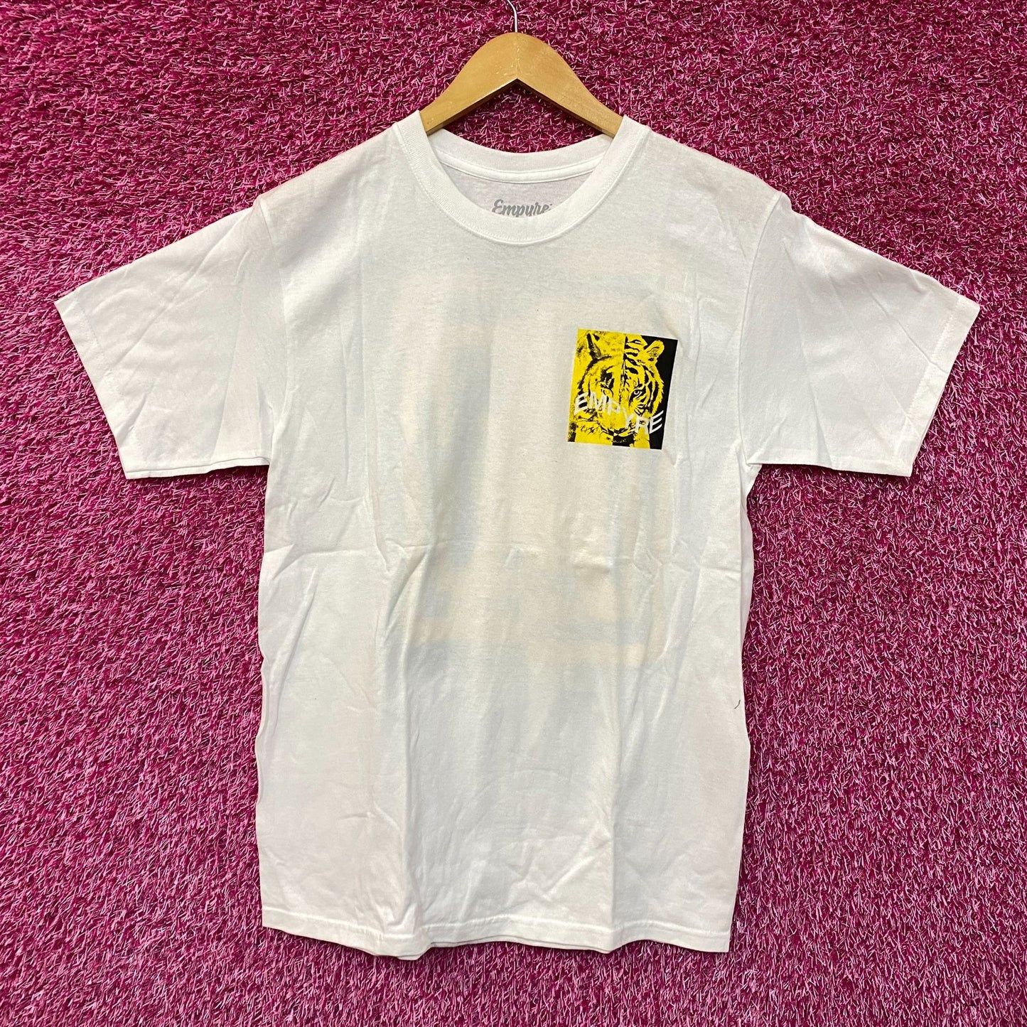 Empyre On The Prowl tiger Tshirt size medium