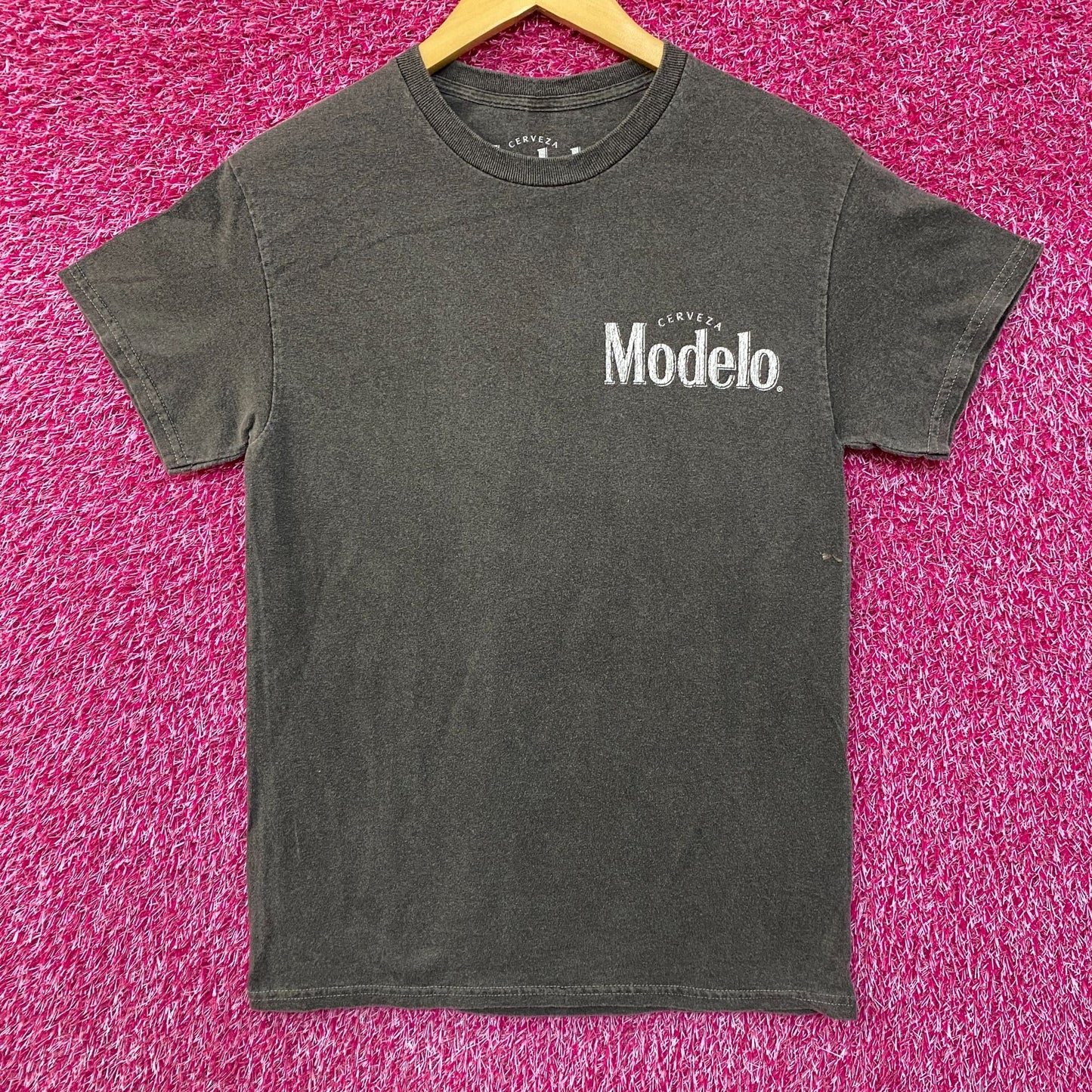 Modelo Especial Beer Bottle Promo T-Shirt Small