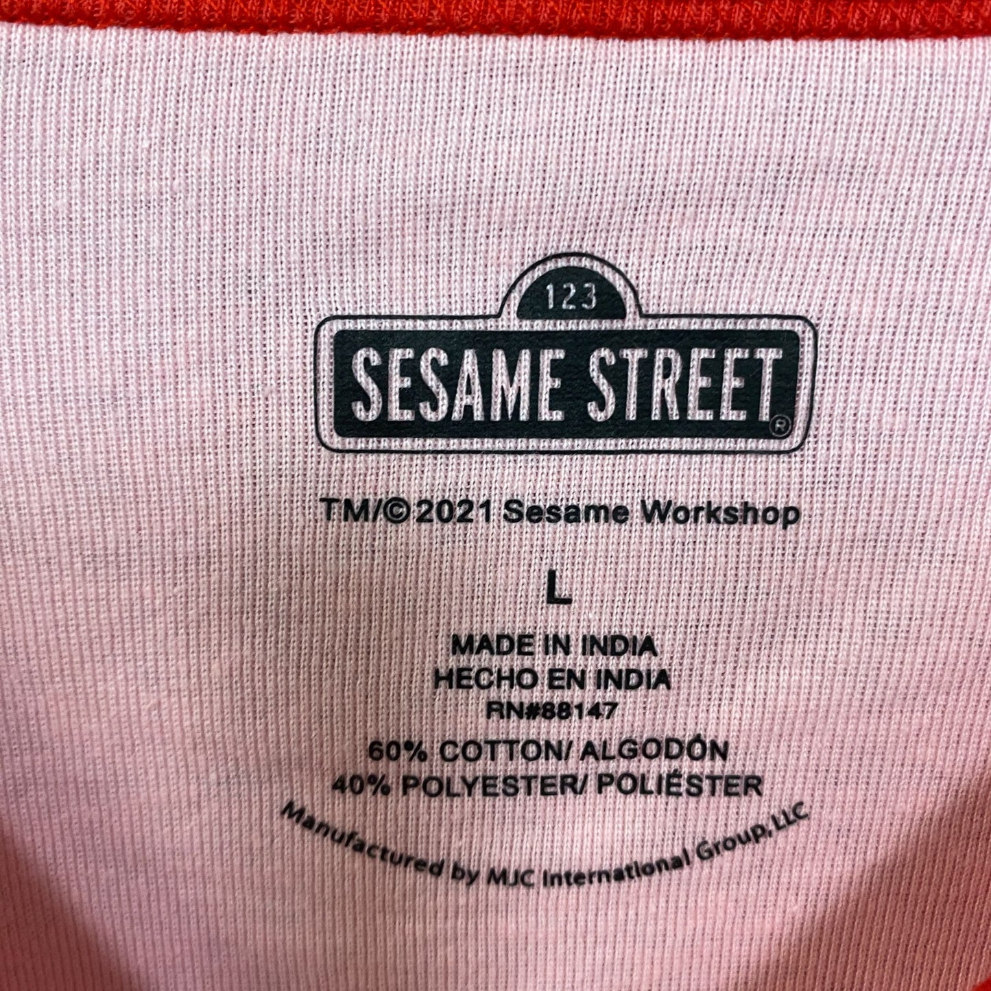 Sesame Street Elmo Free Hugs Graphic Pajama Set Large