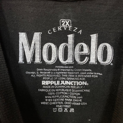 Modelo Viva La Tradicion Day of the Dead Tshirt size Small