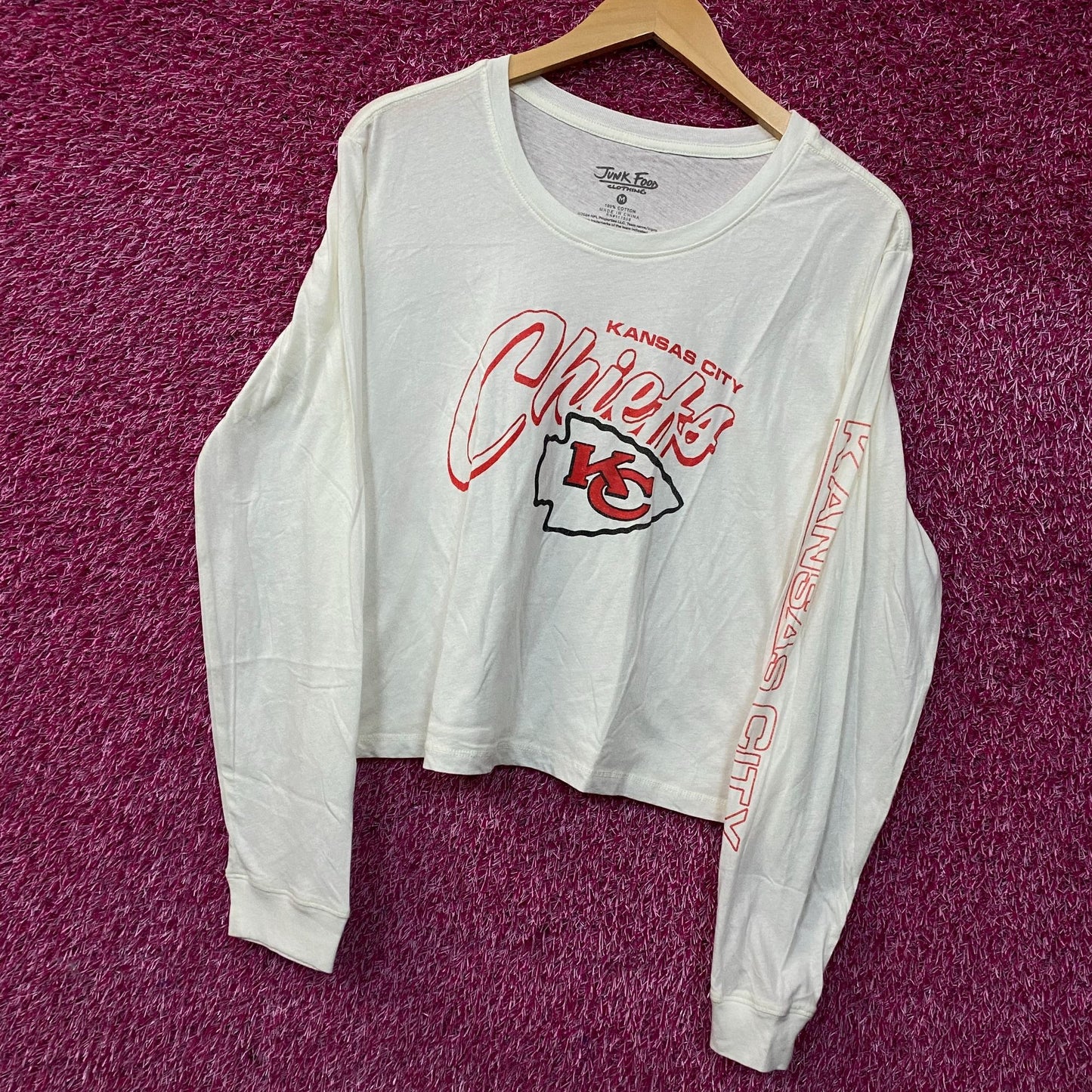 Junk Food NFL Kansas City Chiefs Long Sleeve Cropped T-Shirt Medium