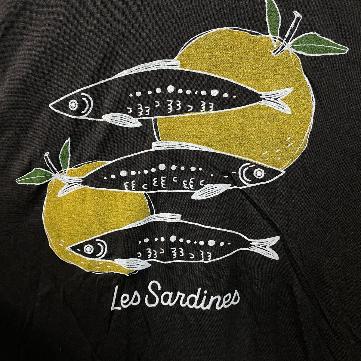 Junk Food Women's Les Sardines Vintage Style Tissue Tee Medium