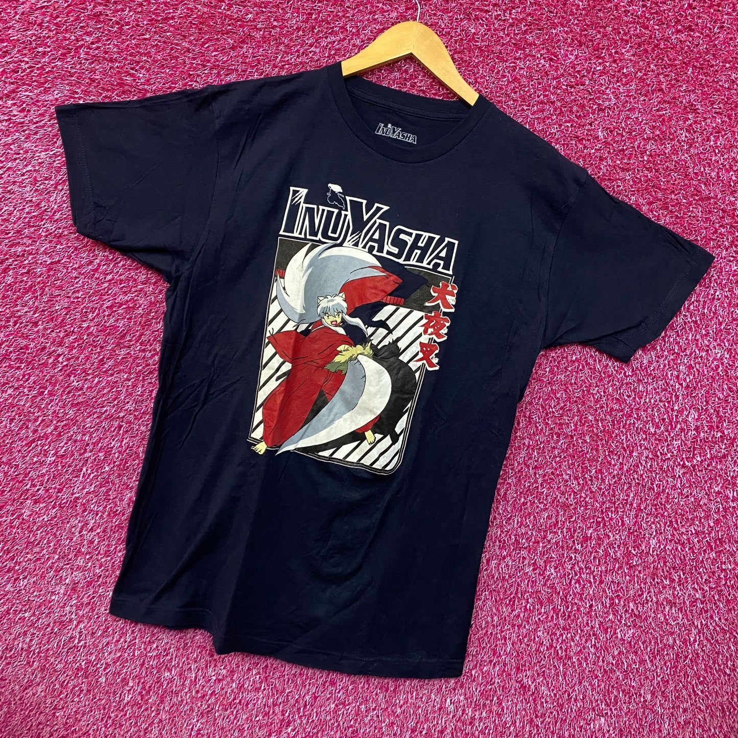 InuYasha the Demon Dog Tessaiga the Wind Scar Anime Tee L