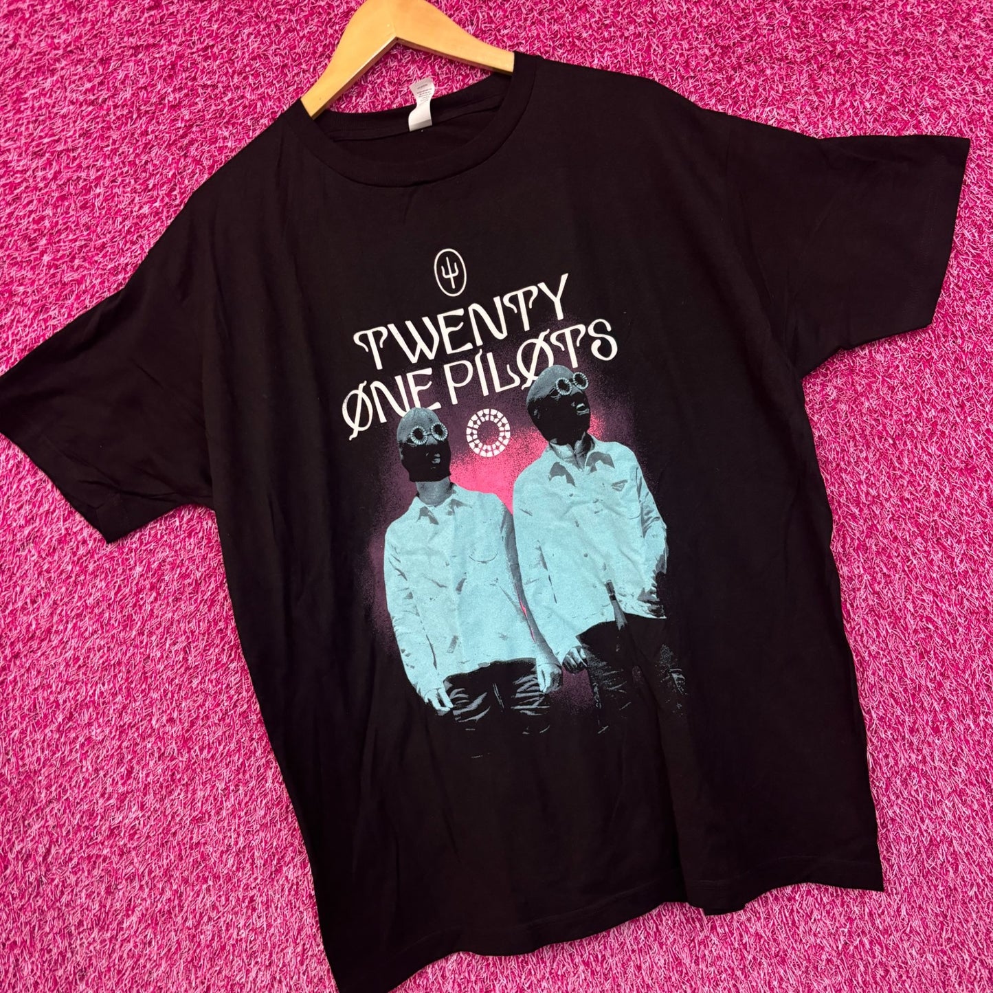 Twenty One Pilots Scaled and Icy Tour Synth-Pop Duo Tee XL