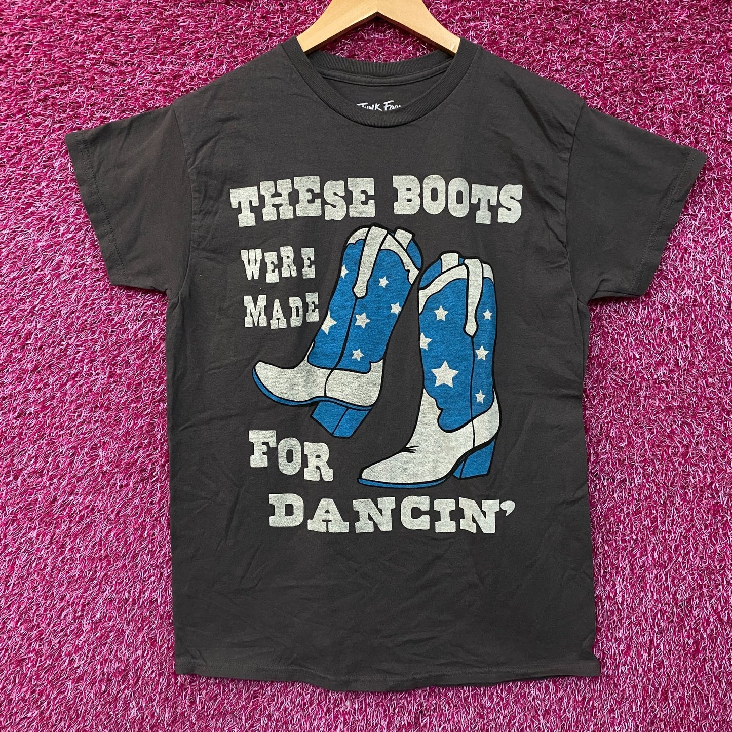 Junk Food These Boots Were Made For Dancin' Easy Graphic Women's Tee Small