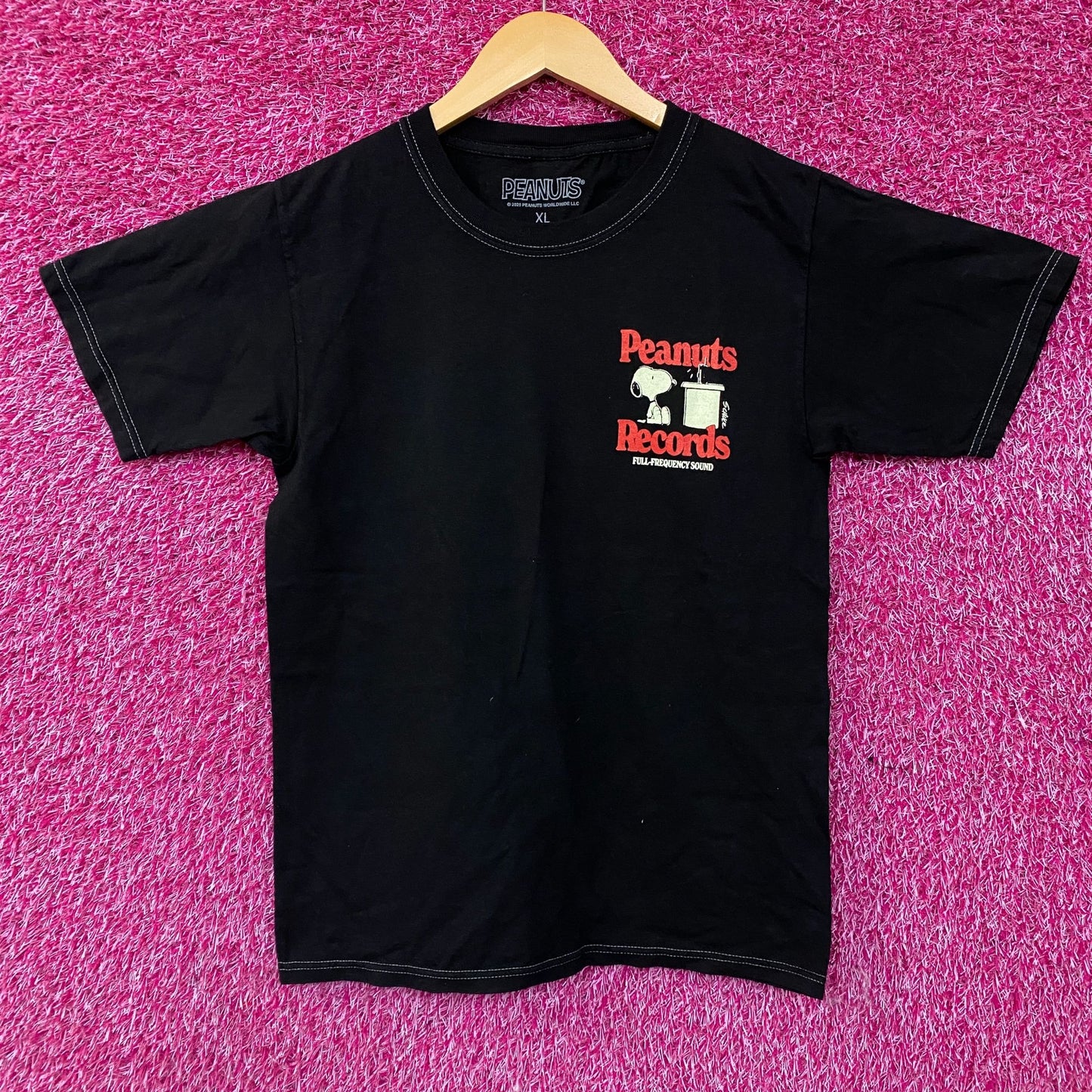 Peanuts Records Full-Frequency Sound Graphic T-Shirt XL
