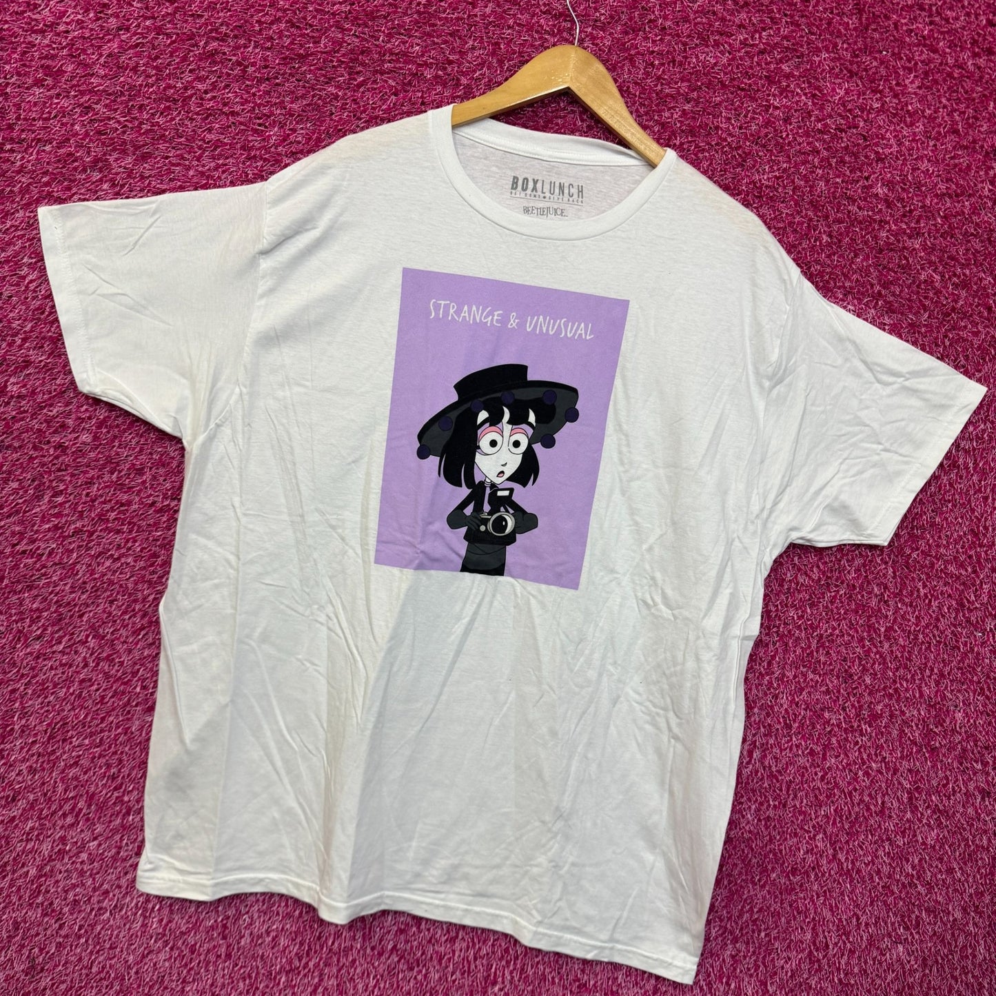 Beetlejuice Lydia Deetz T-shirt size 2XL