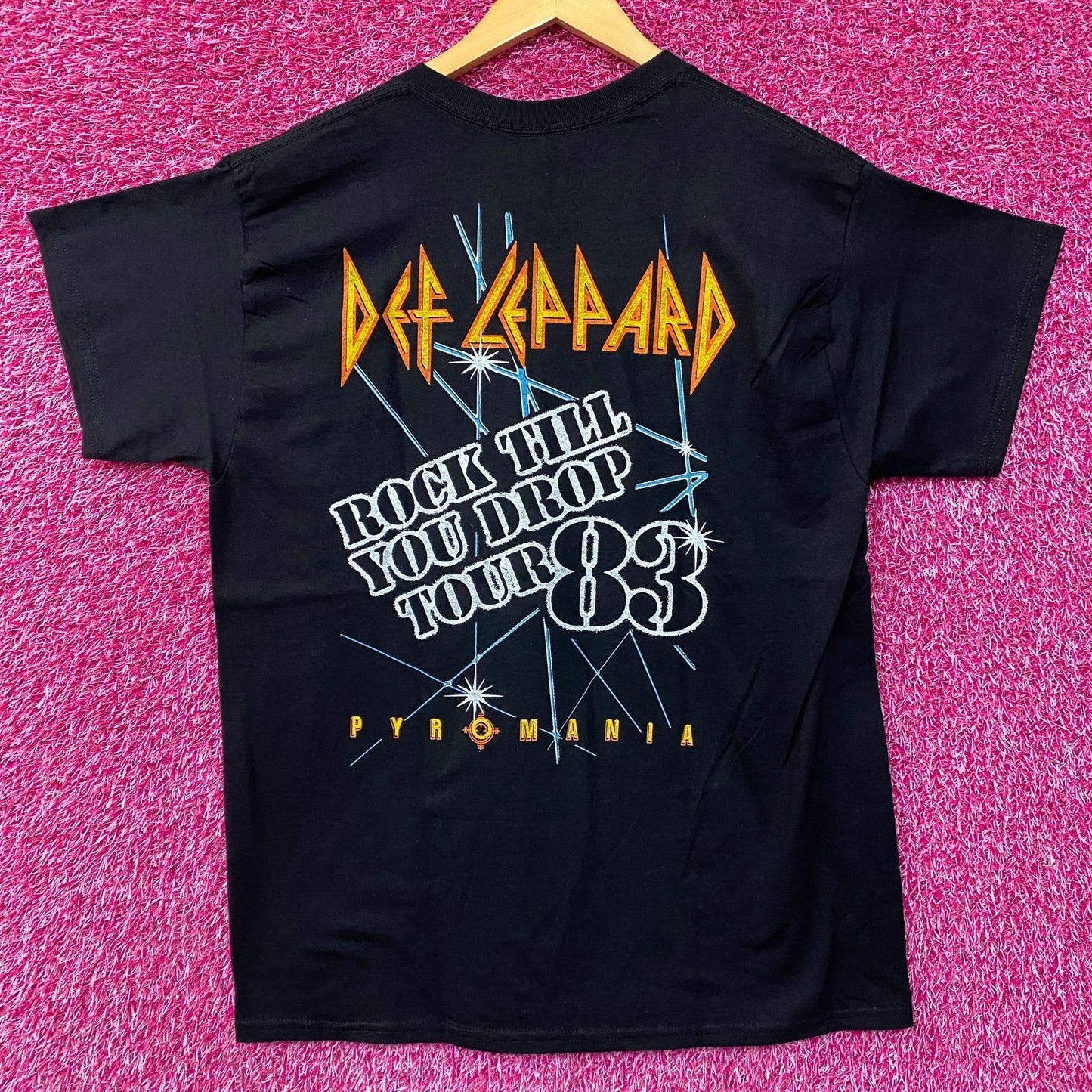 Def Leppard Pyromania Album Cover Art T-Shirt Large