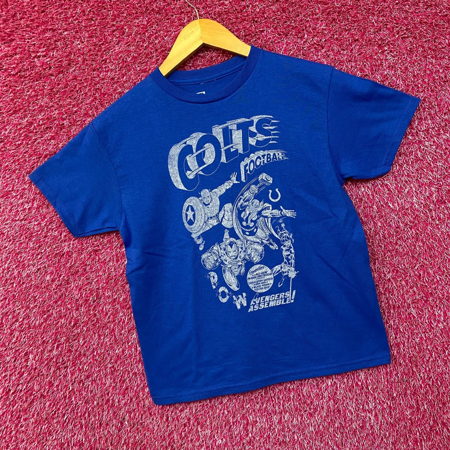 Junk Food X Marvel The Avengers Lineup Indianapolis Colts T-Shirt Small