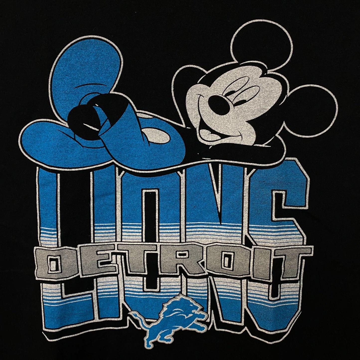 Disney x Junk Food NFL Detroit Lions Mickey Mouse Kick Back Shirt XL