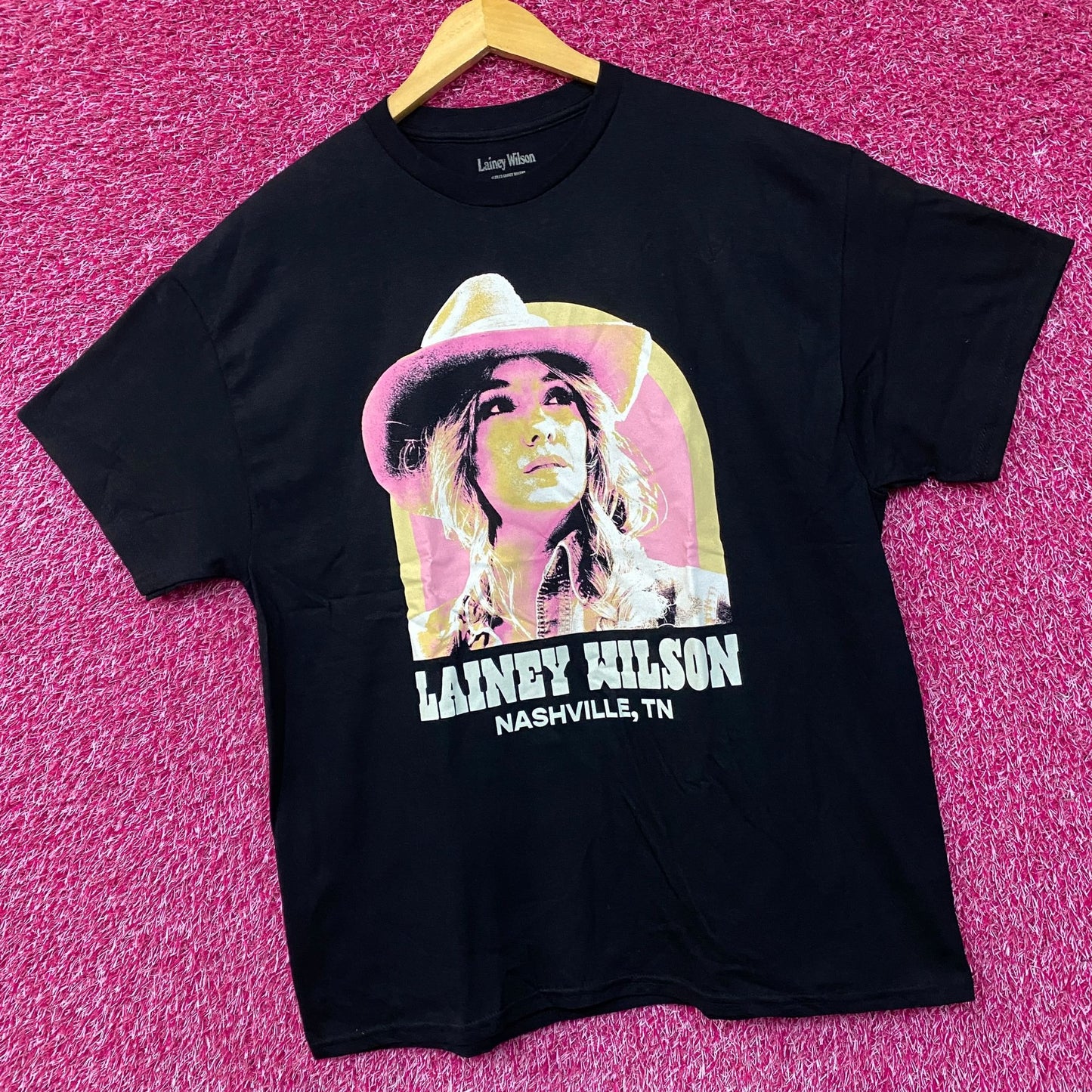 Lainey Wilson Nashville TN Graphic T-Shirt XL