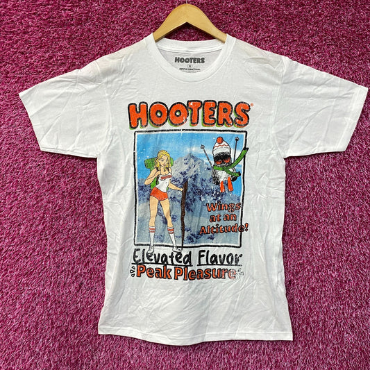 Hooters Elevated Flavor Peak Pleasures T-Shirt Medium