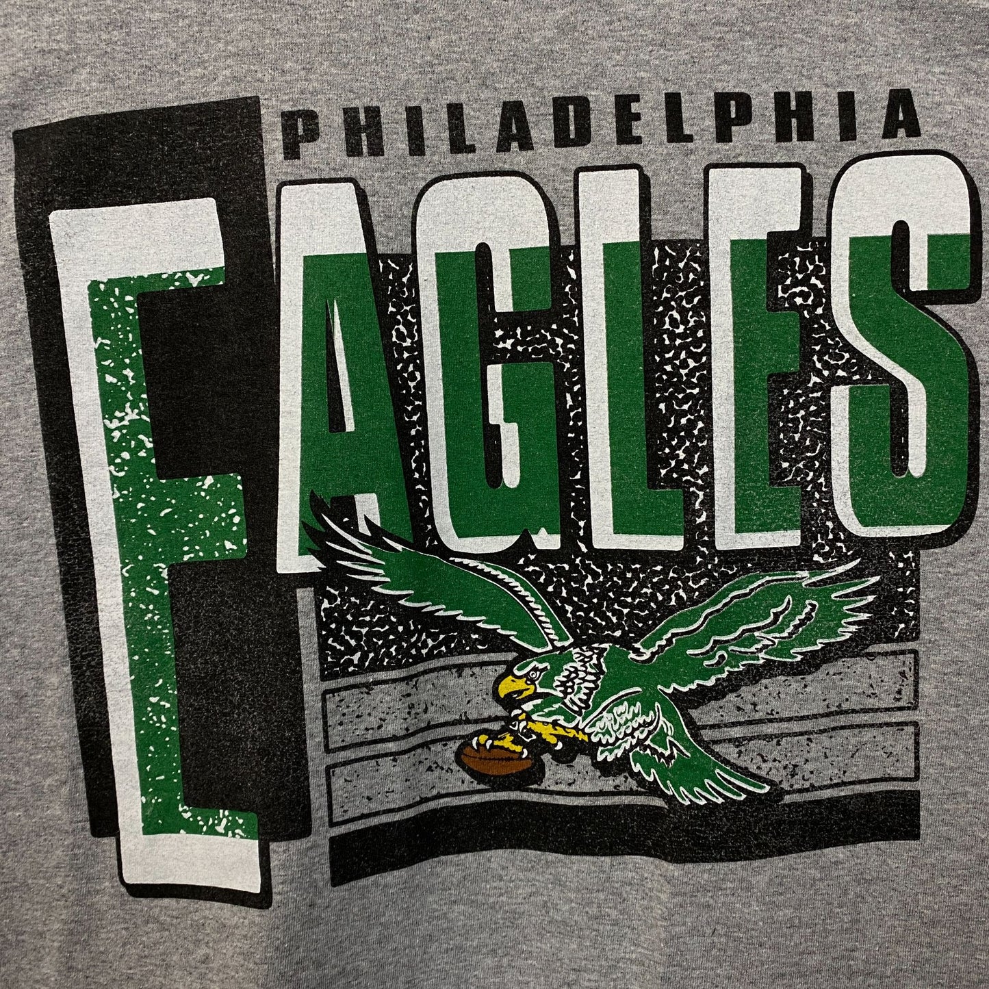 NFL Junk Food Philadelphia Eagles Gray Tshirt size 2XL