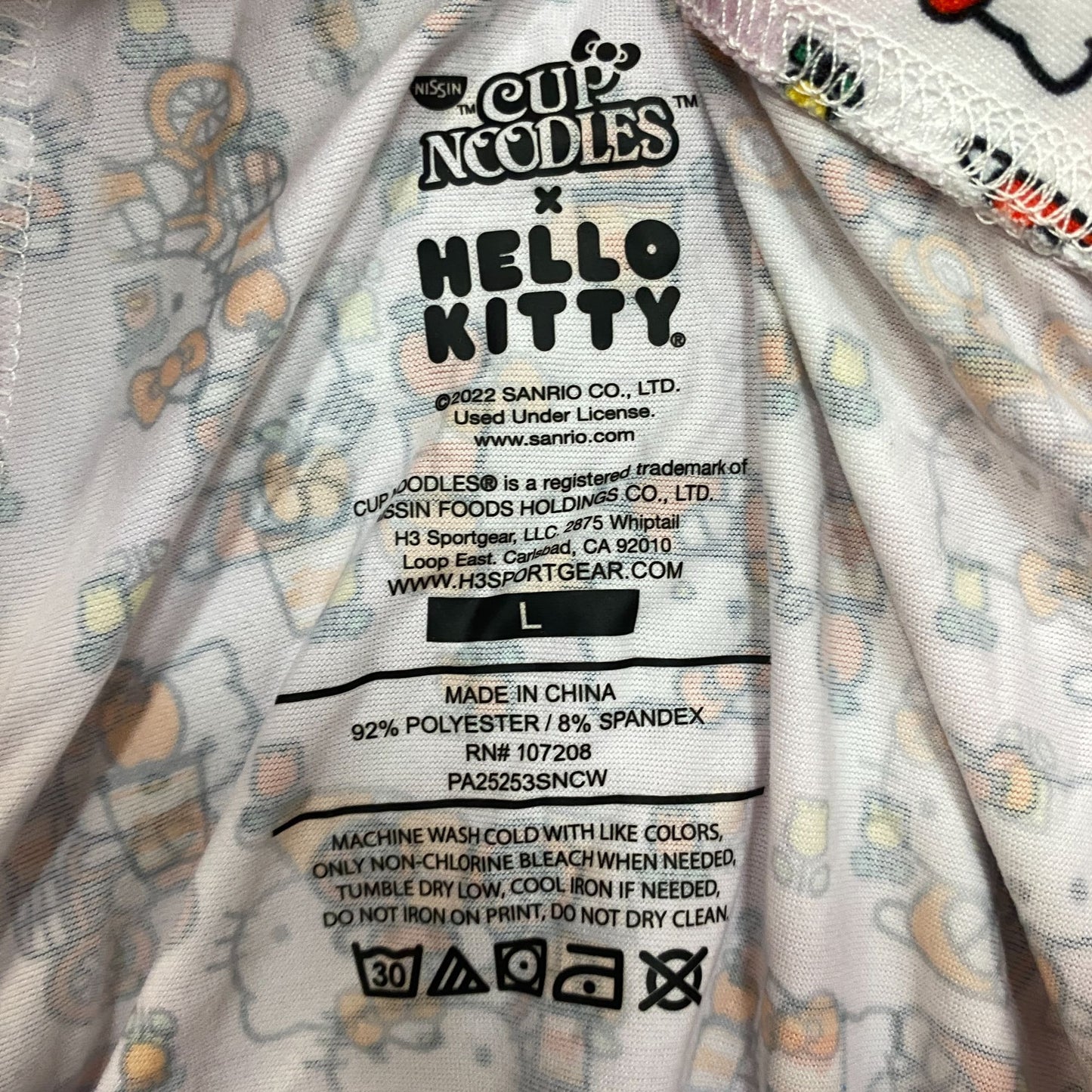 Hello Kitty X Nissin Cup Noodles Cute Set Pajamas Large
