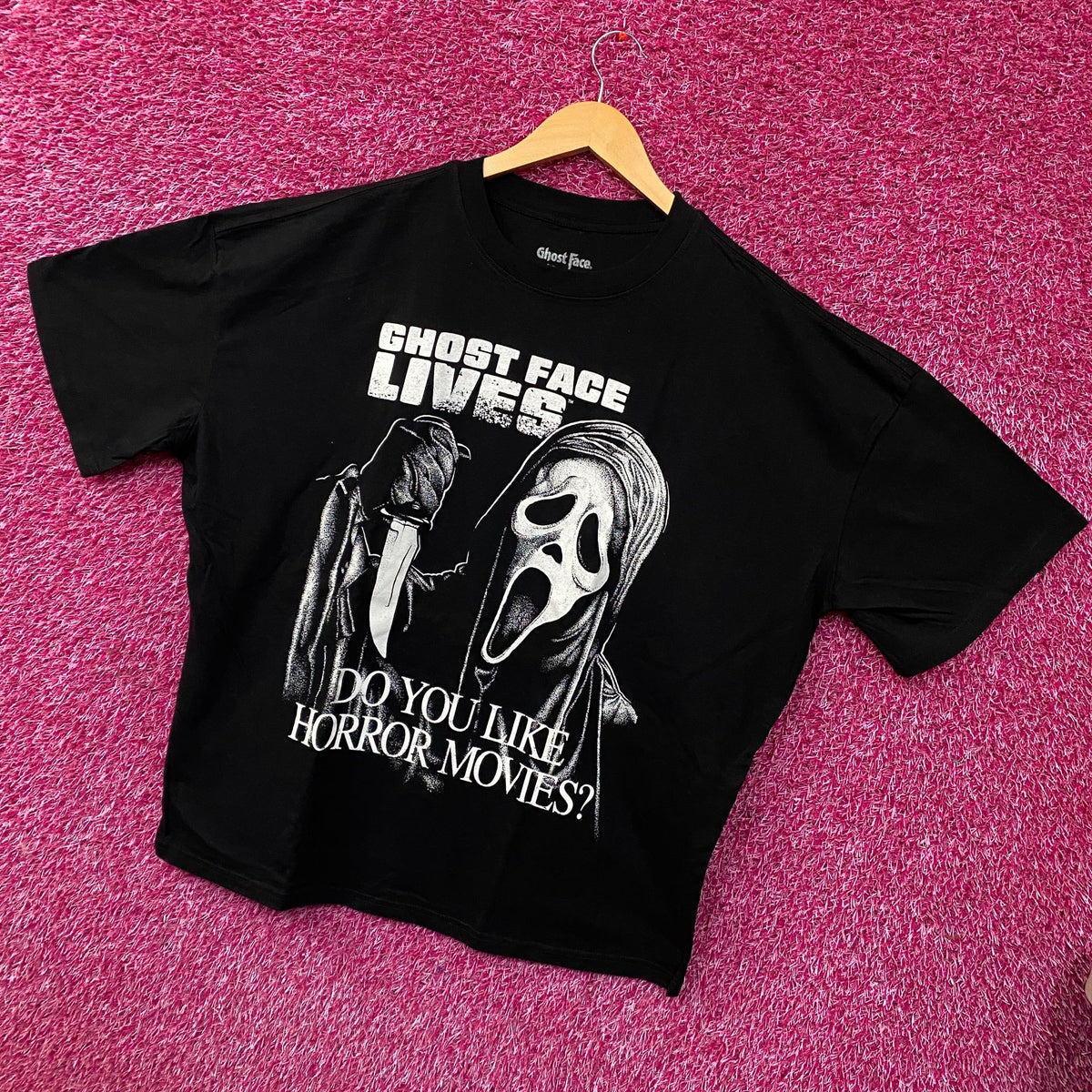 Ghost Face Lives Horror Tshirt size Medium