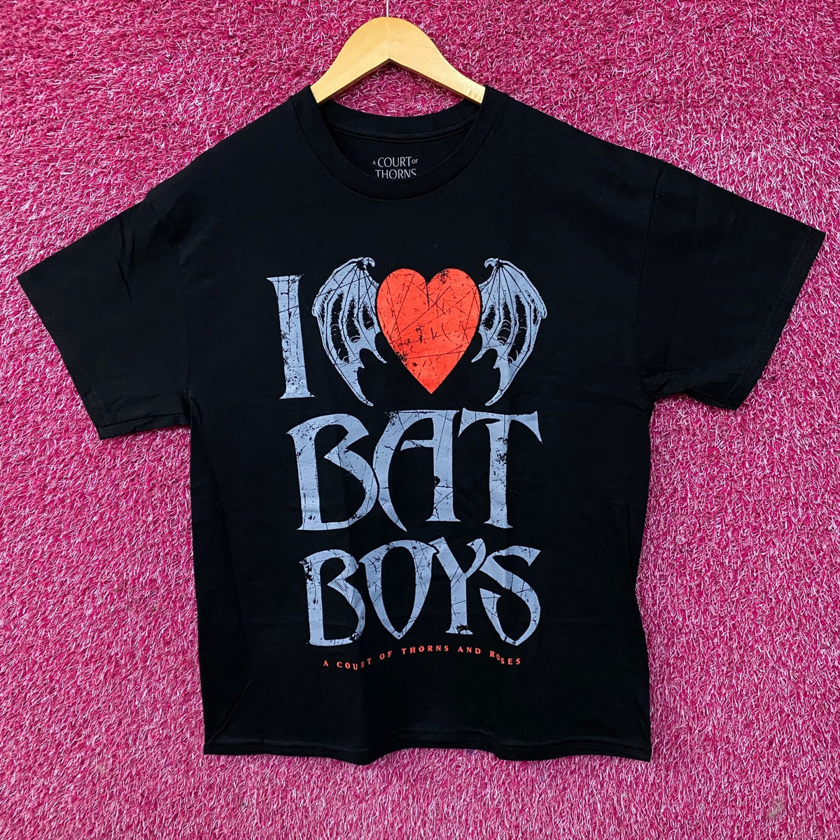 A Court of Thorns and Roses "I Love Bat Boys" T-Shirt Large