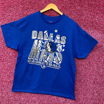 Junk Food Dallas Mavericks Break Through Basketball T-Shirt Large