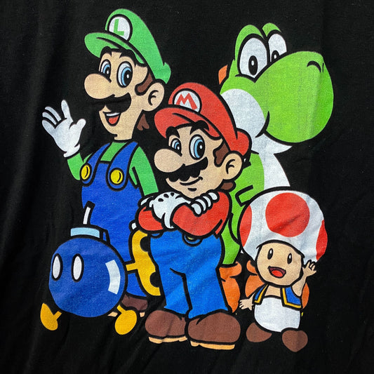 Nintendo Super Mario Theme Graphic Design T-Shirt Small