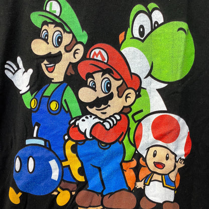 Nintendo Super Mario Theme Graphic Design T-Shirt Small