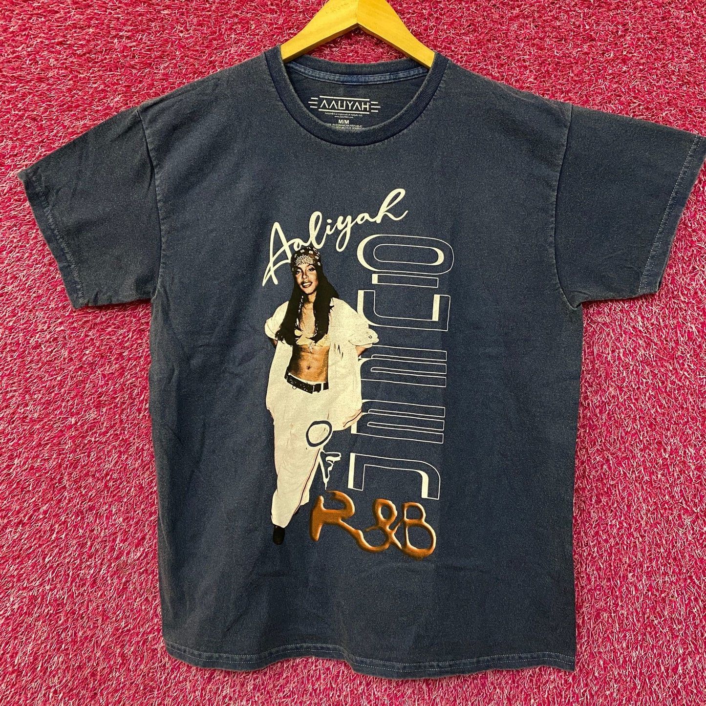 Aaliyah R&B Vintage-Style Washed Blue T-Shirt Medium