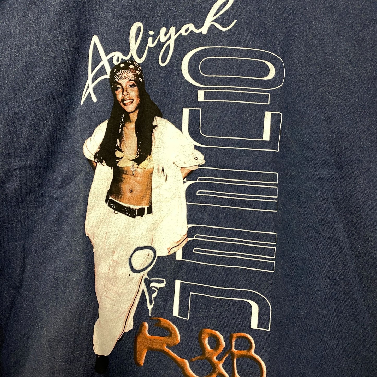 Aaliyah R&B Vintage-Style Washed Blue T-Shirt Medium