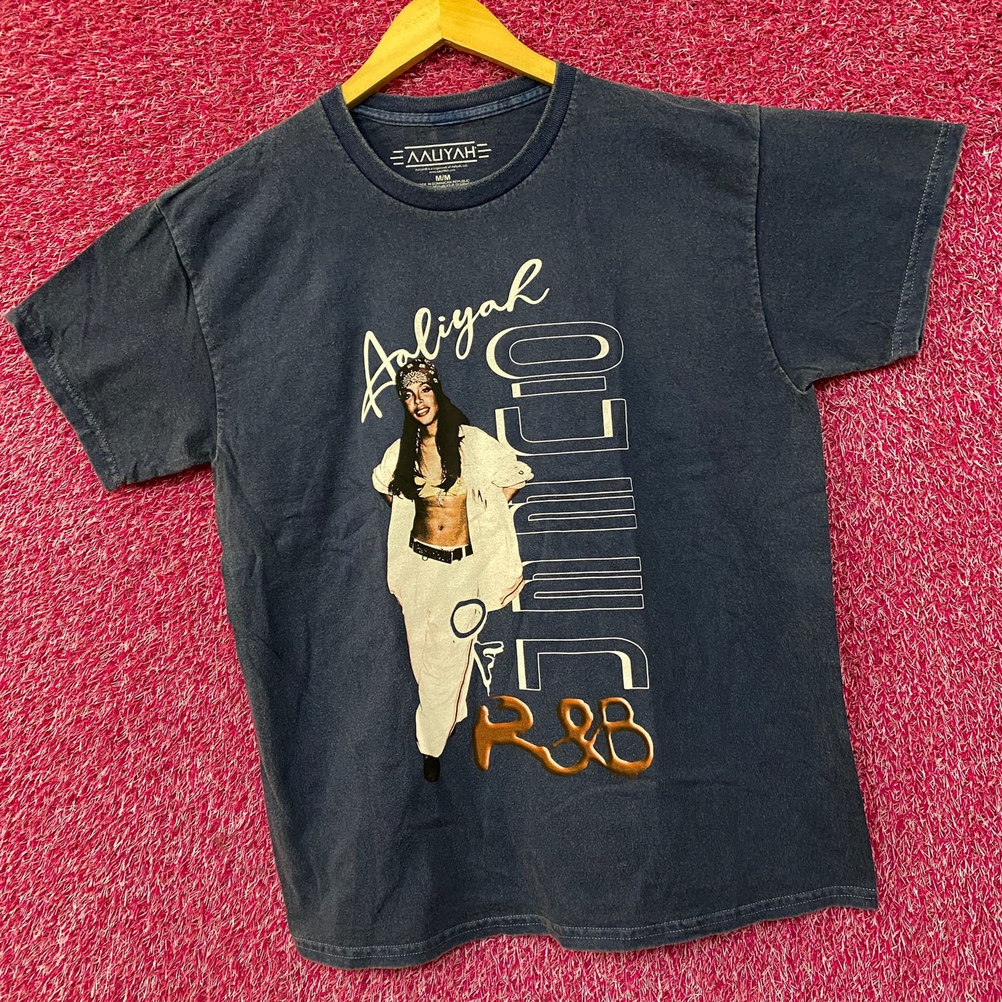 Aaliyah R&B Vintage-Style Washed Blue T-Shirt Medium