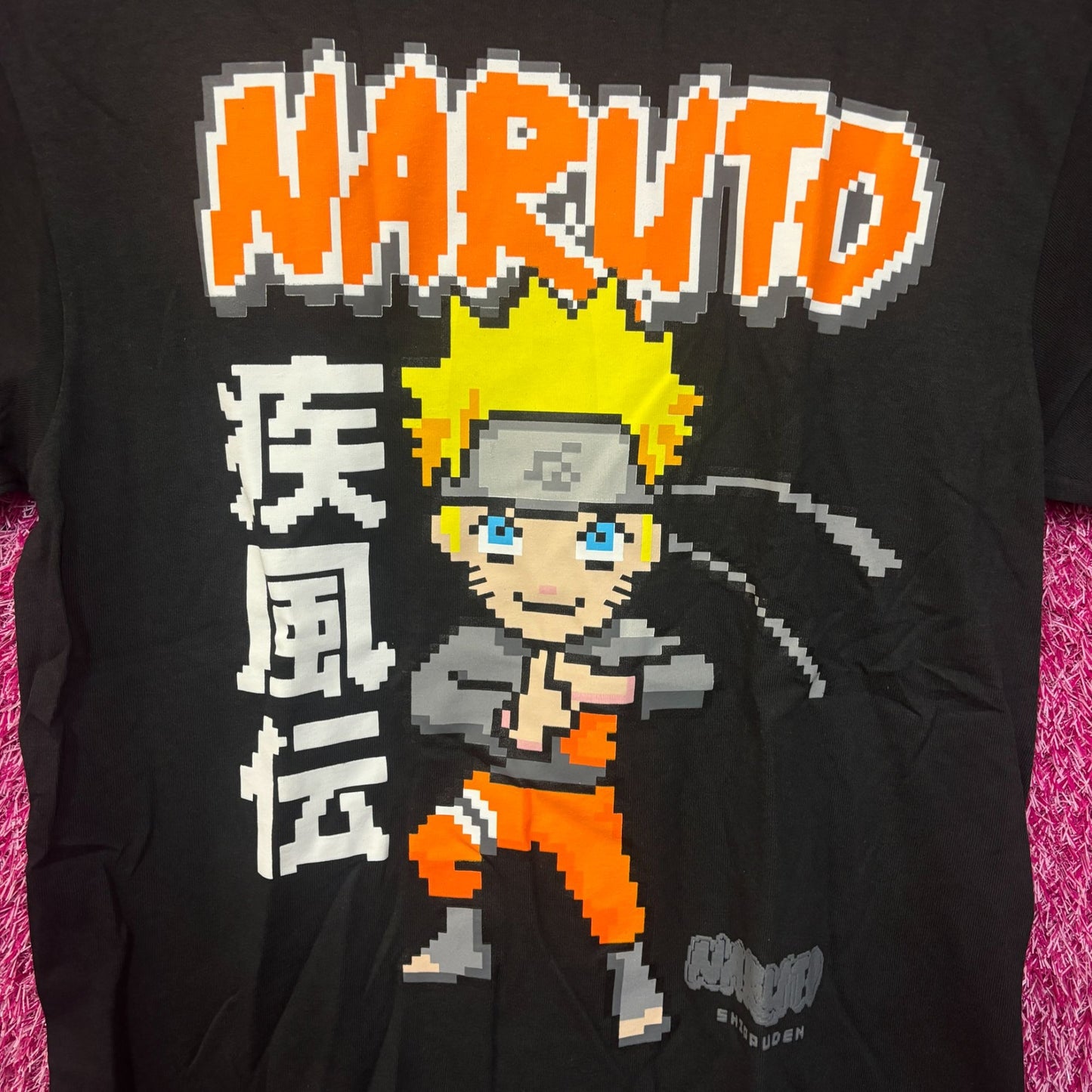 Naruto Shippuden 8-Bit Anime tshirt size medium