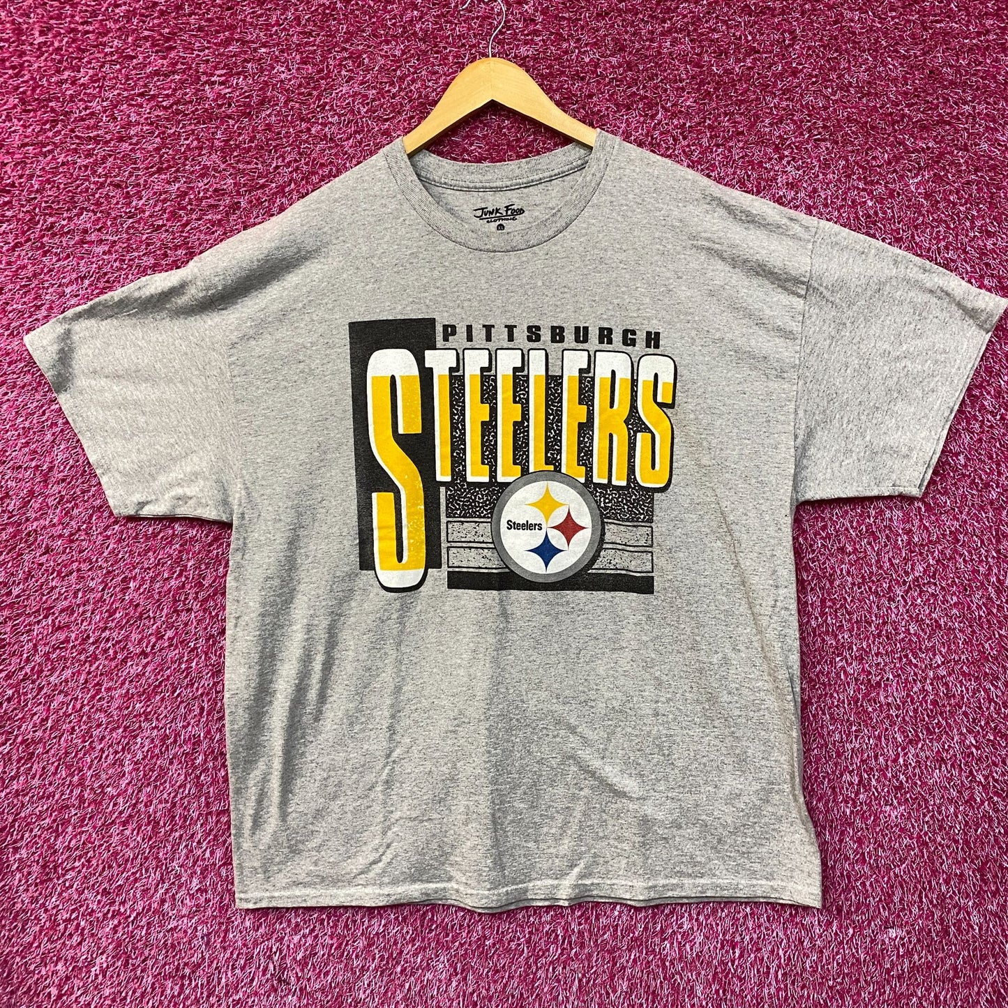 NFL Franchise AFC North Pittsburgh Steelers Tshirt size XL