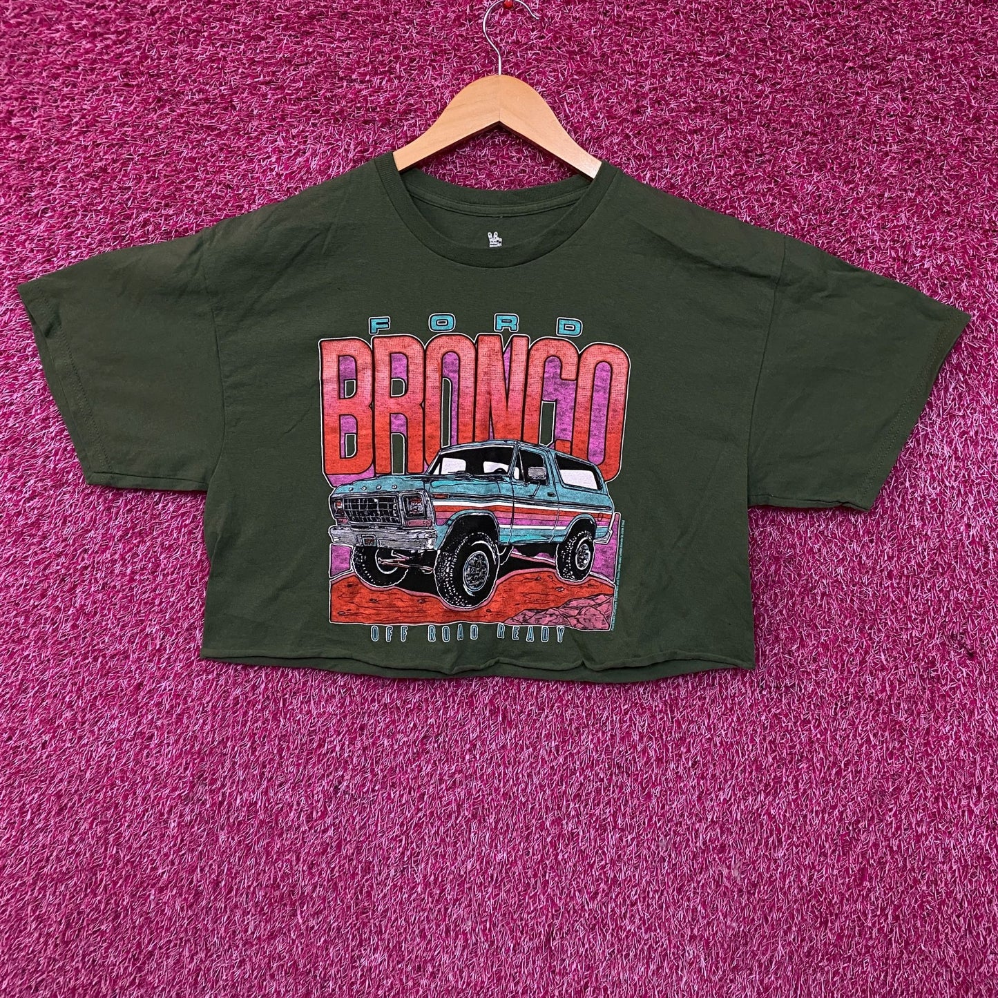 Junk Food Clothing Ford Bronco Off Road Ready Flea Market Women's Crop Tee Small