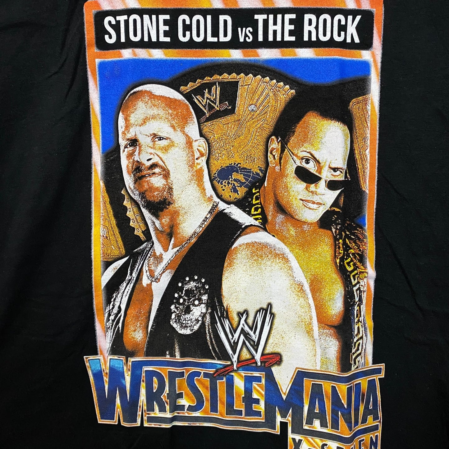 WWE Stone Cold Steven Austen vs Dwayne The Rock Johnson T-Shirt Large