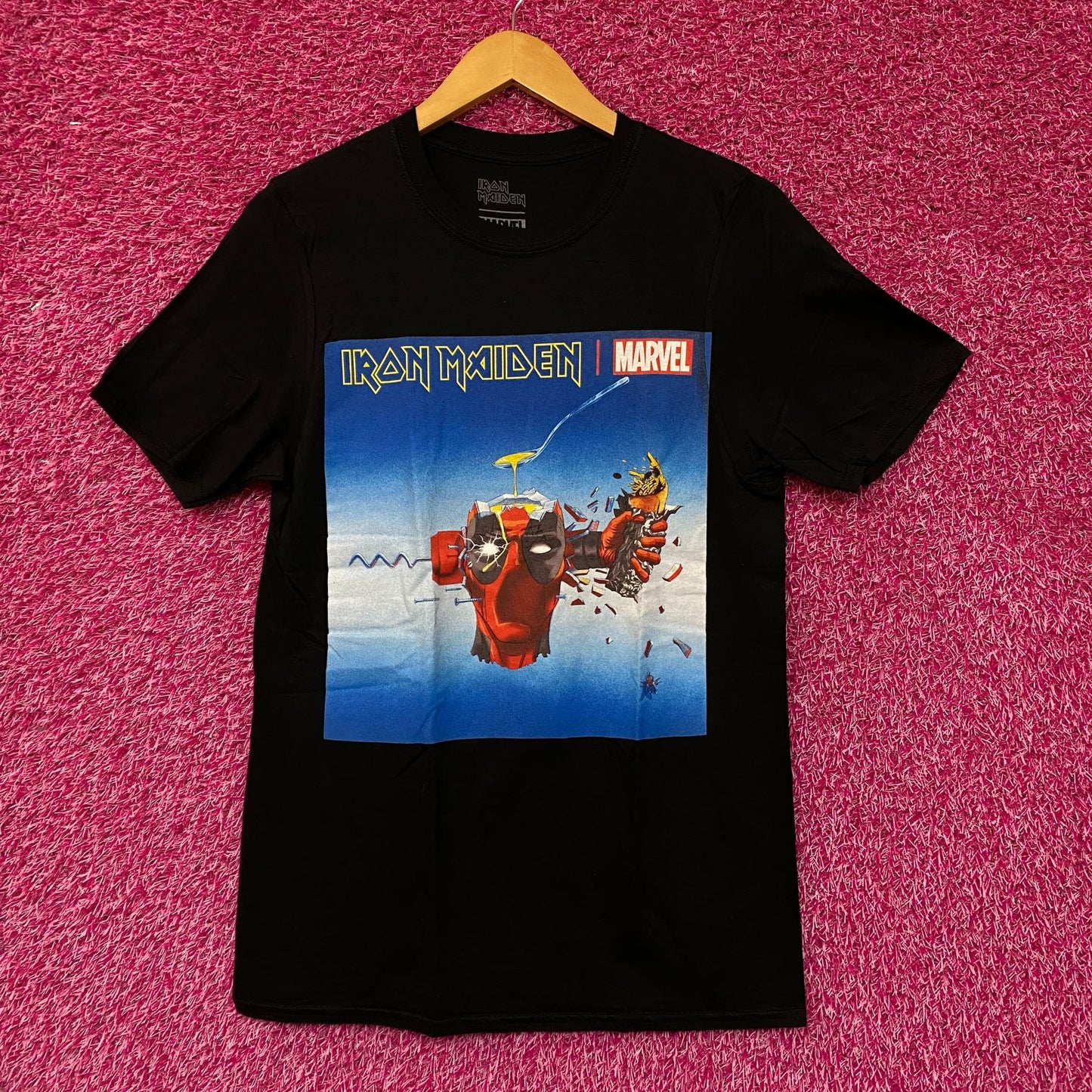 Iron Maiden X Marvel Deadpool Can I Play with Madness Rock Tshirt size Small