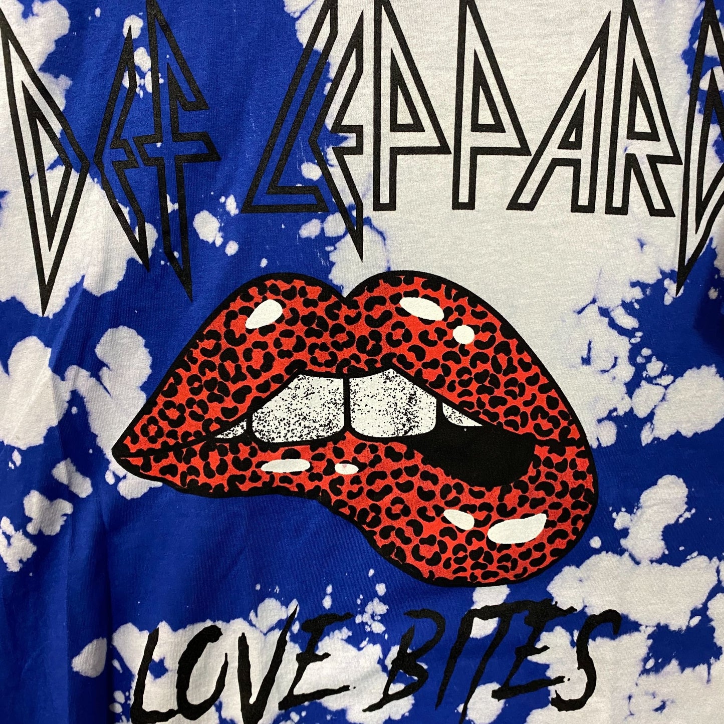 Def Leppard Love Bites Hysteria Graphic Tie Dye T-Shirt Medium