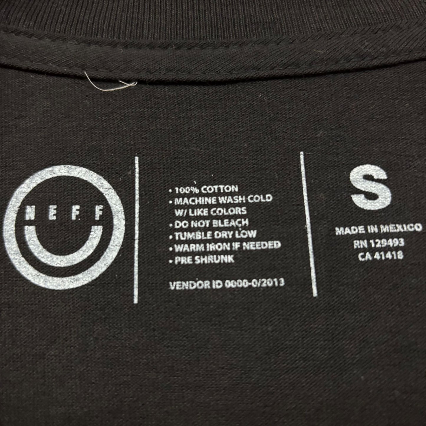 Neff Peace Sign Graphic Design T-Shirt Small