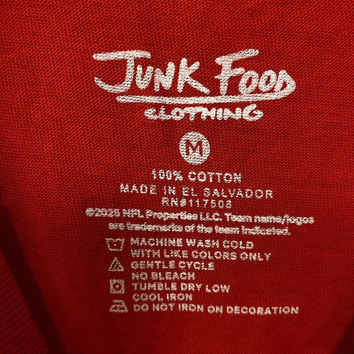 Junk Food Clothing Women's Kansas City Chiefs Logo T-Shirt Medium