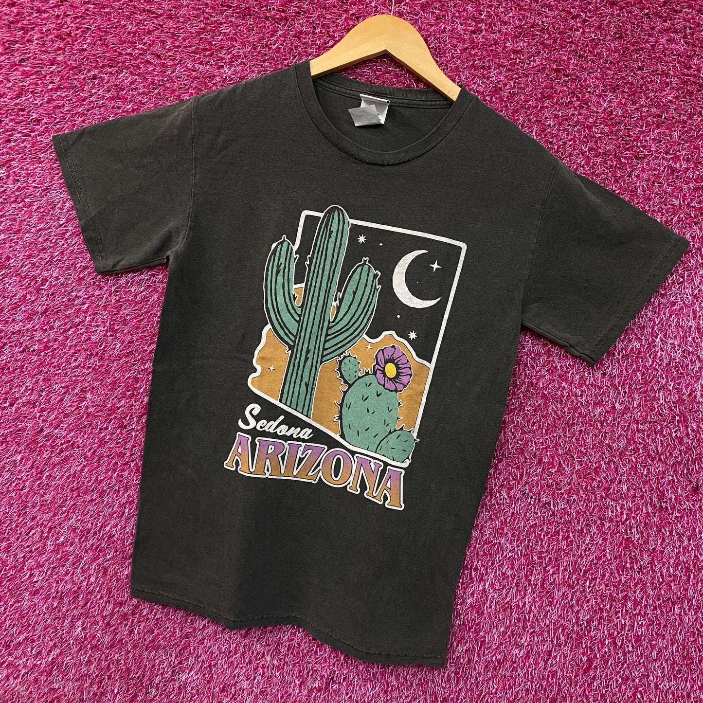 Junk Food Clothing Sedona Arizona Flea Market Tee XS