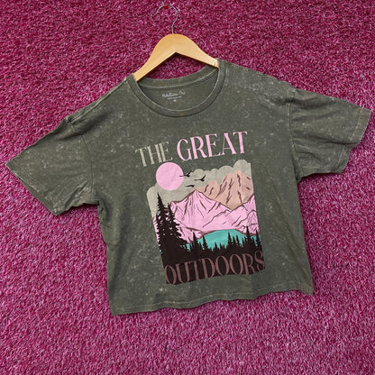 Rebellious One "The Great Outdoors" Mineral-Wash Cropped Graphic T-Shirt Medium