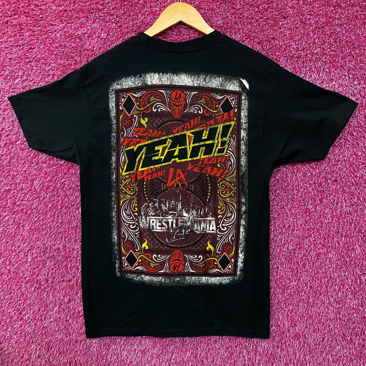 WWE LA Knight WrestleMania Card Graphic T-Shirt Medium