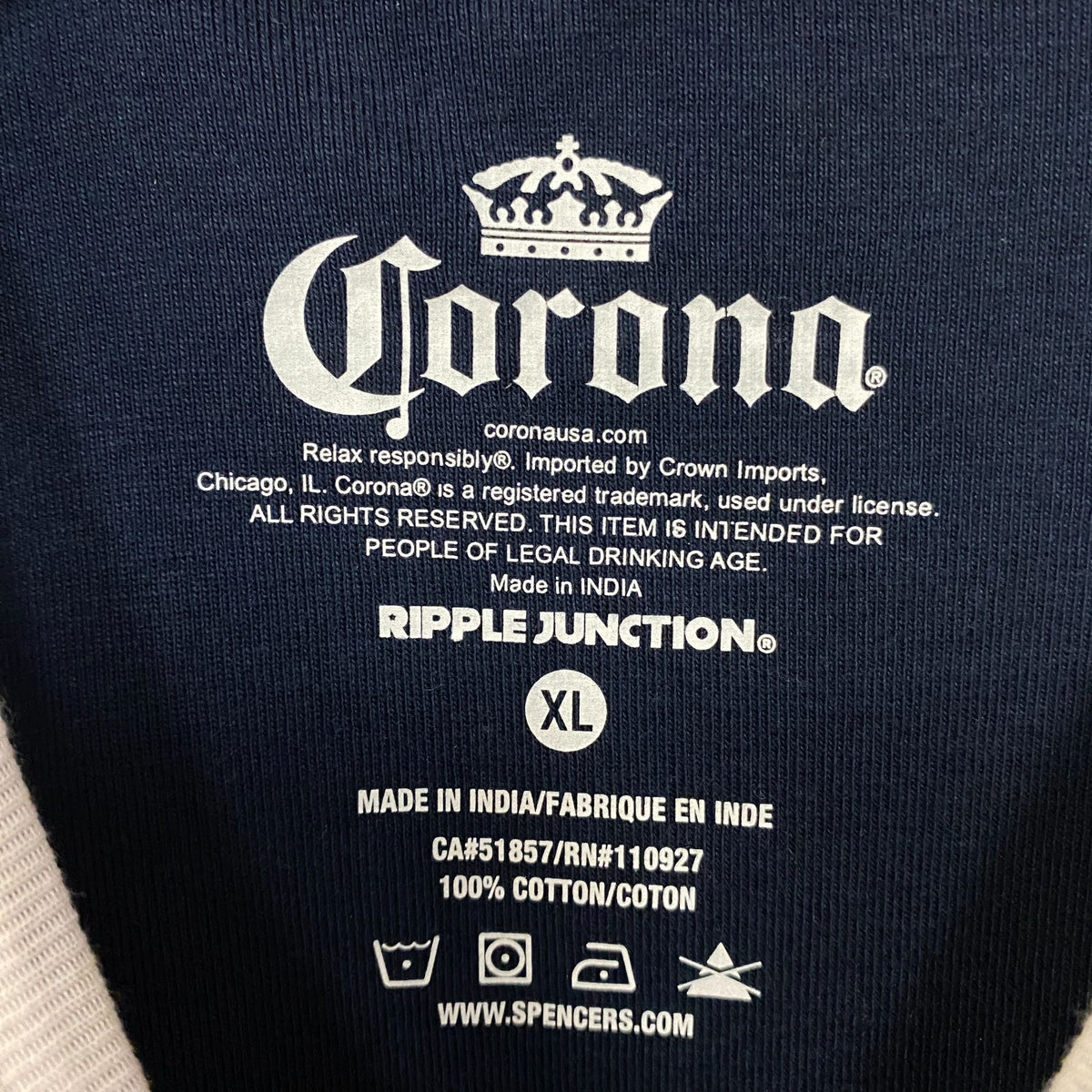 Corona Cerveza "Find Your Beach" Hecho En Mexico Raglan Crop Baby Tee XL