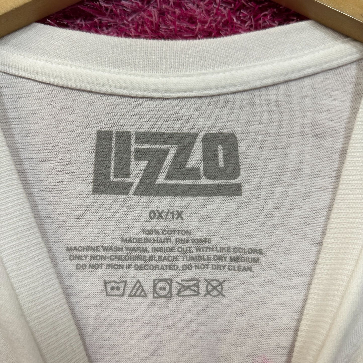 Lizzo oversized white Tee 0X/1X