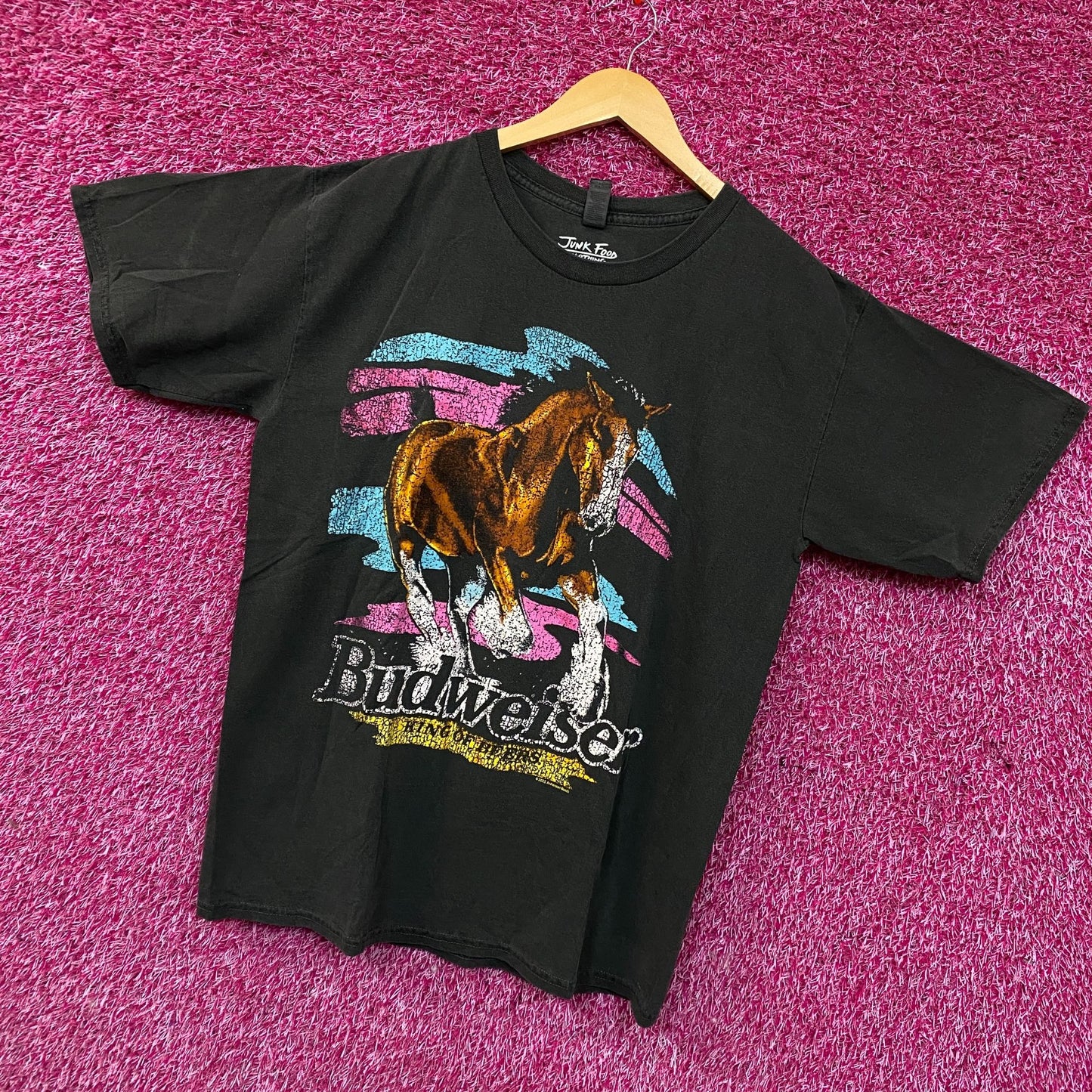 Junk Food Brand Budweiser Clydesdale Graphic T-Shirt Medium