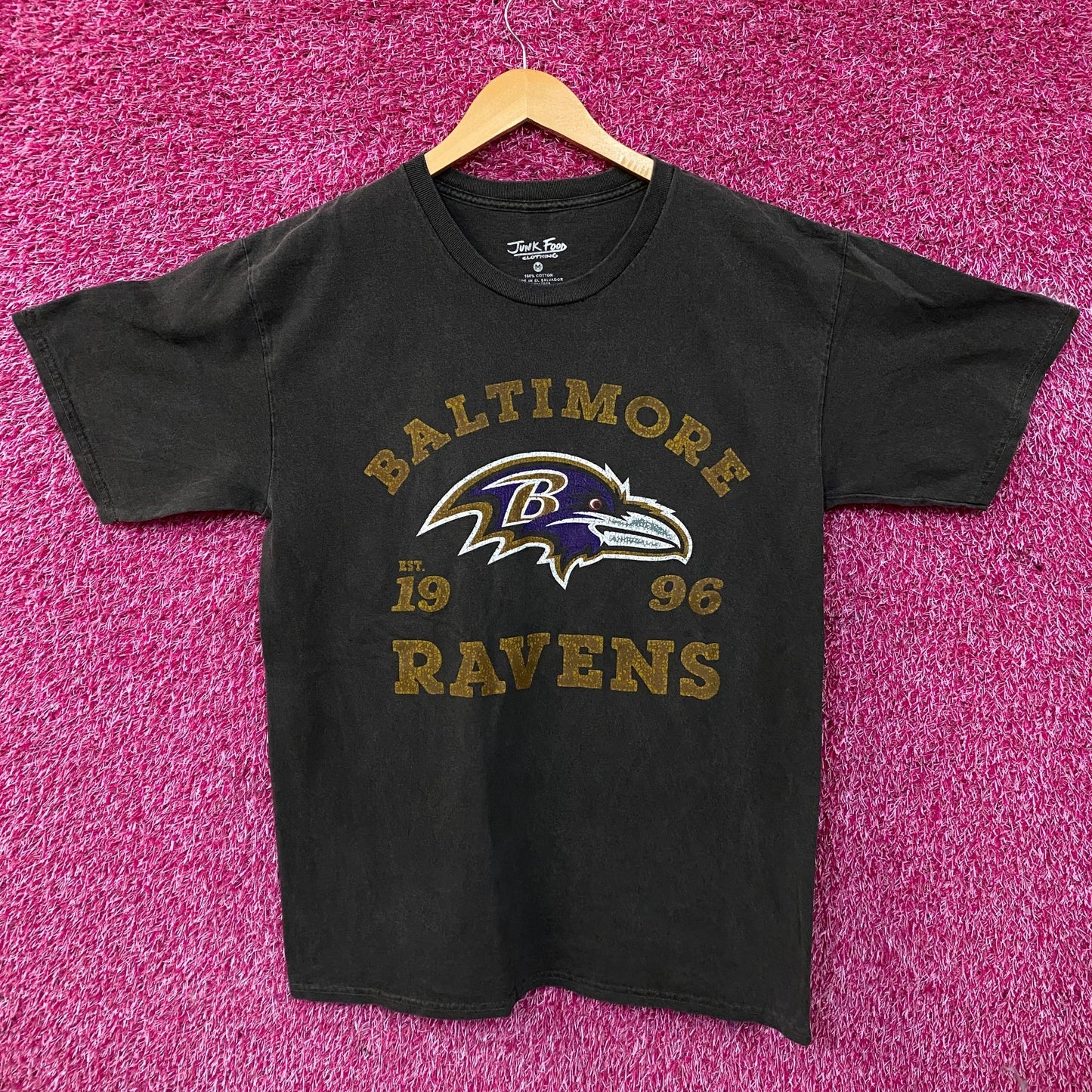 Junk Food Baltimore Ravens Establishment Retro Vintage Style Graphic T-Shirt Medium