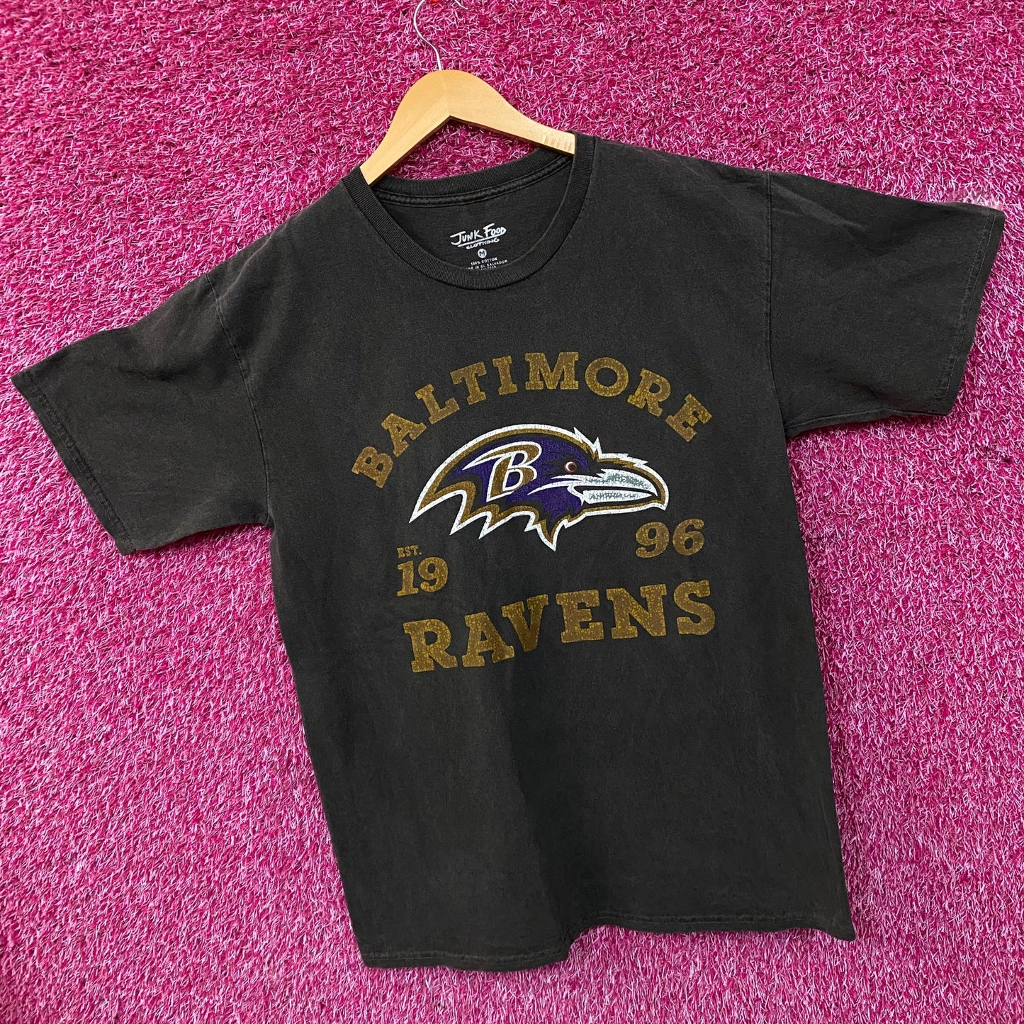Junk Food Baltimore Ravens Establishment Retro Vintage Style Graphic T-Shirt Medium