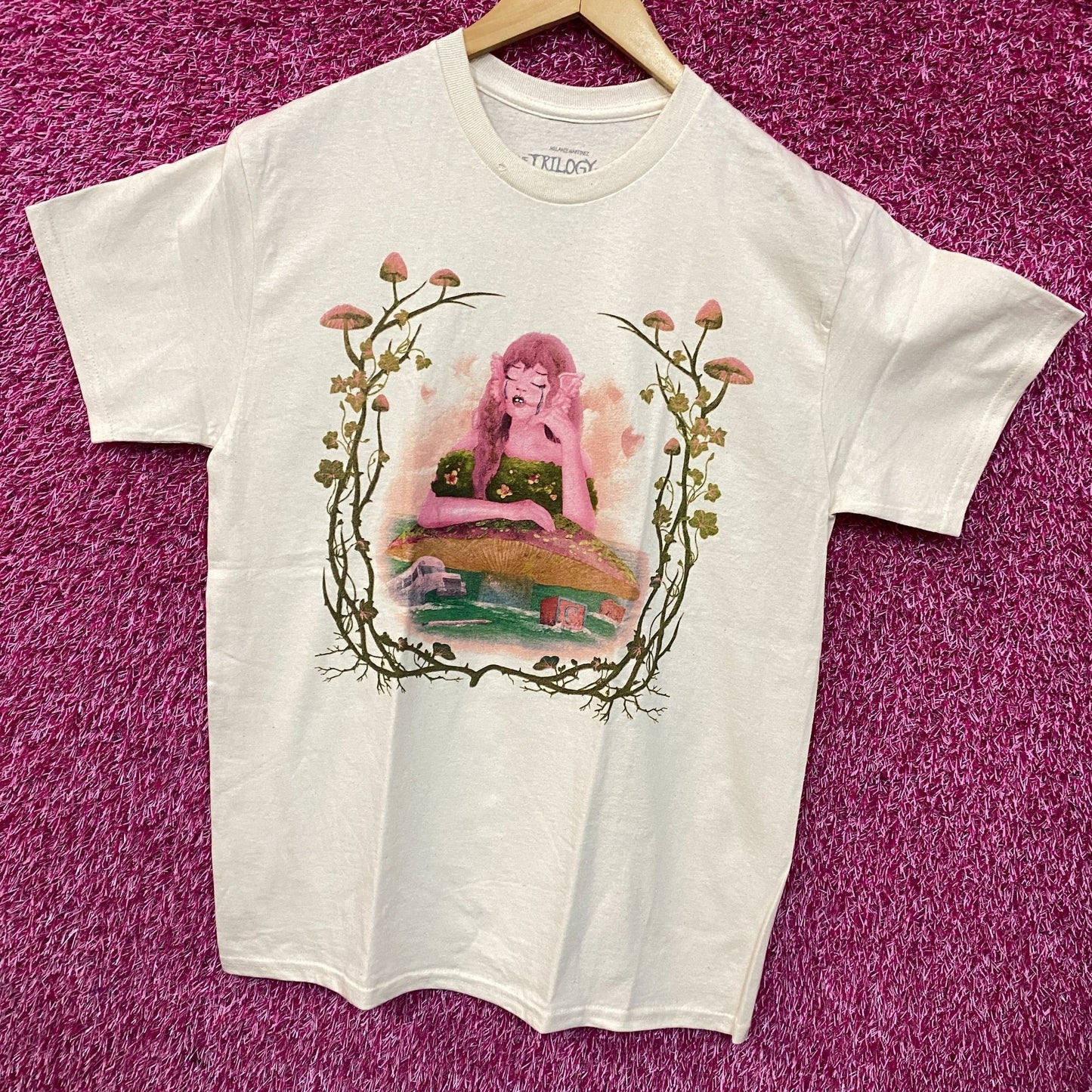 Melanie Martinez Trilogy Tour Beige Tshirt size Medium