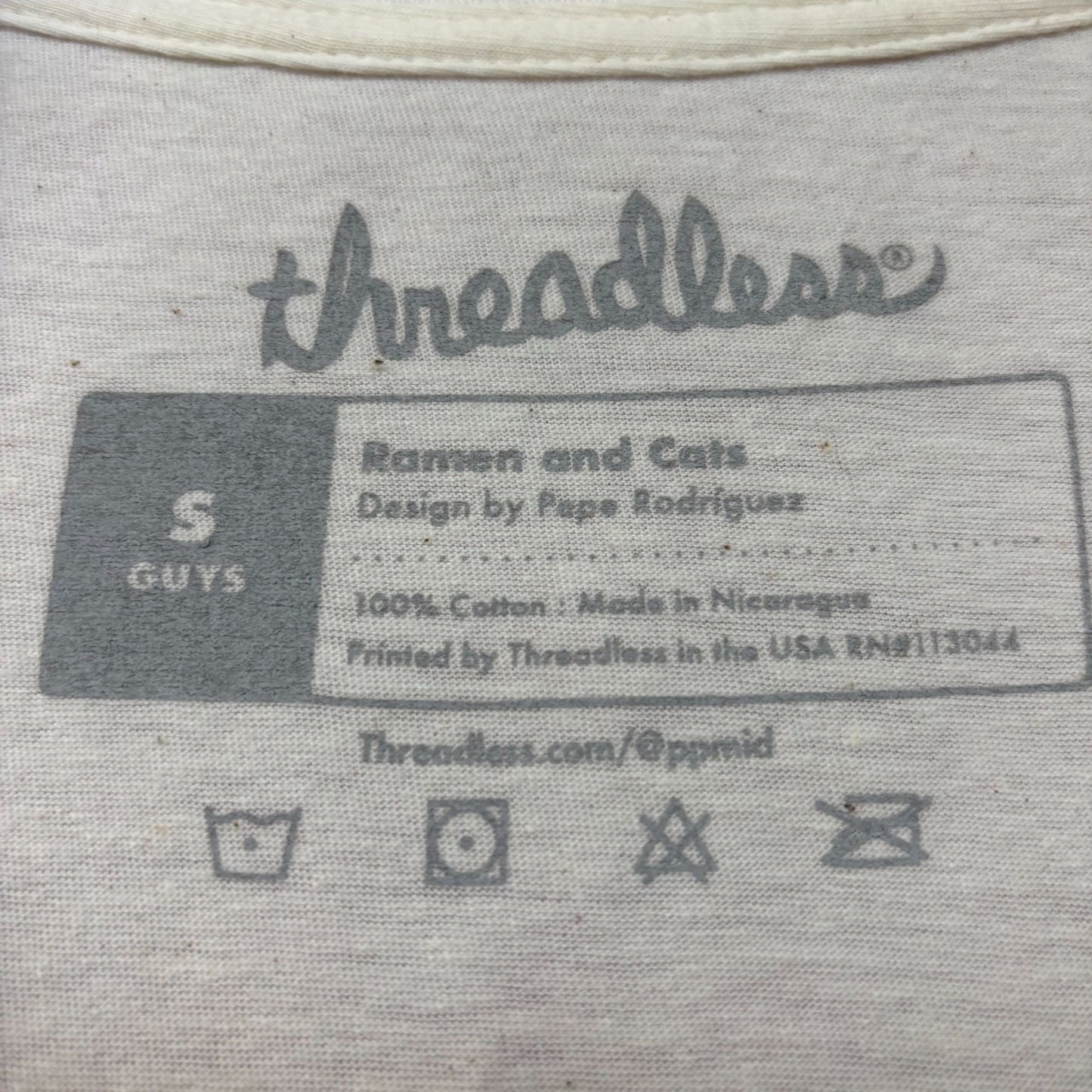 Threadless Ramen and Cats Kawaii Graphic Design T-shirt Small