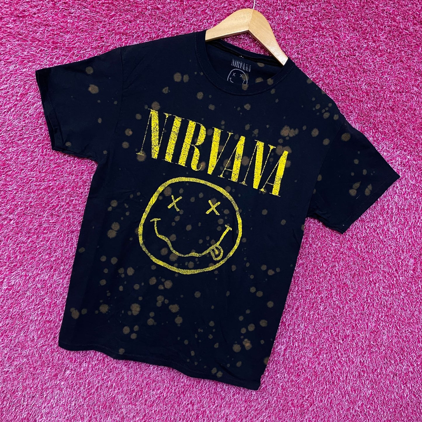 Nirvana Nevermind Tour Smiley Grunge Band Bleach Wash Tee S