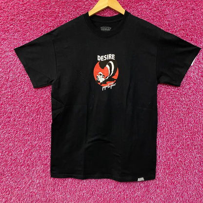 Looney Tune Pepe Le Pew Desire XOXO T-Shirt Medium